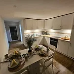 Near Messe And Playmobil Funpark Between Nuernberg And , Free Parking , Netflix , 24h Self Check-in Apartman *