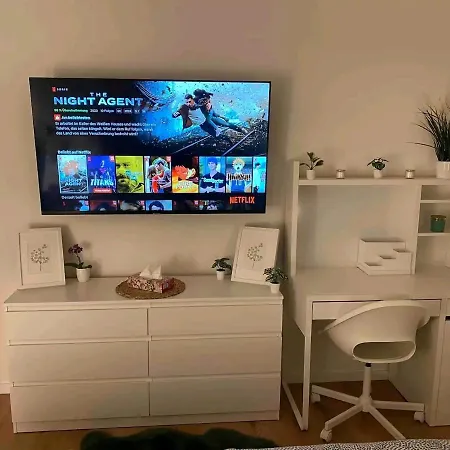 Near Messe And Playmobil Funpark Between Nuernberg And , Free Parking , Netflix , 24h Self Check-in *