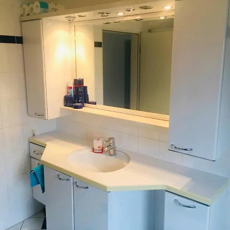 Apartment Messe Playmobil Hub: Self Check-in & Netflix Near Nürnberg Schwabach
