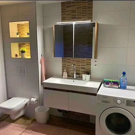 Near Messe And Playmobil Funpark Between Nuernberg And , Free Parking , Netflix , 24h Self Check-in Apartament Schwabach