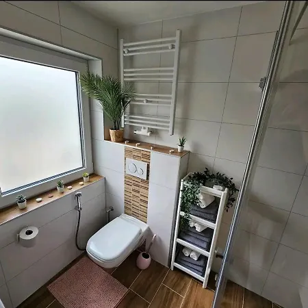 Near Messe And Playmobil Funpark Between Nuernberg And , Free Parking , Netflix , 24h Self Check-in Apartament Schwabach