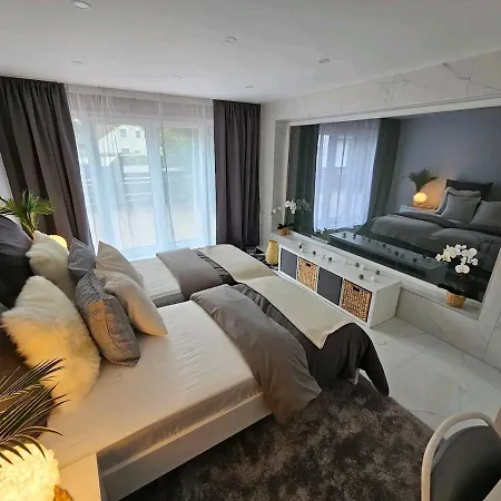 Near Messe And Playmobil Funpark Between Nuernberg And , Free Parking , Netflix , 24h Self Check-in Apartament Schwabach