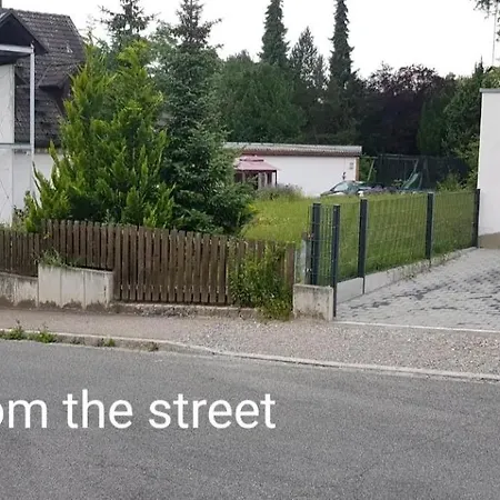 Near Messe And Playmobil Funpark Between Nuernberg And , Free Parking , Netflix , 24h Self Check-in Schwabach